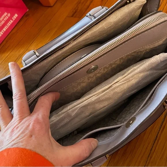 Michael Kors Handbag - Picture 5 of 6